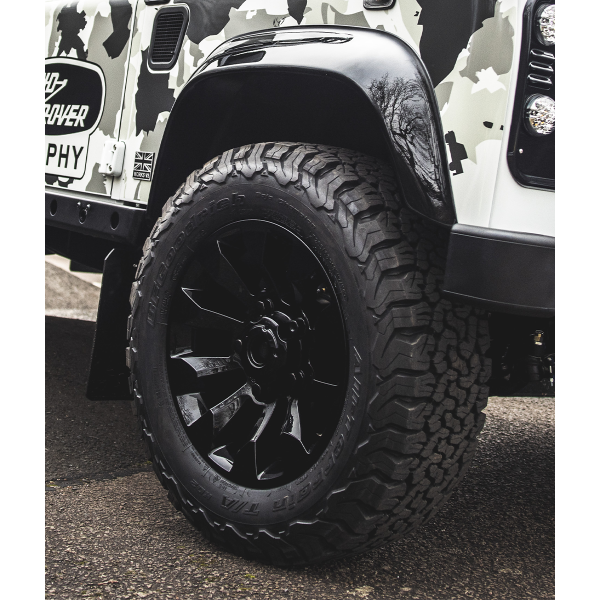 Defender 18&quot; Black Sawtooh Alloy Wheel